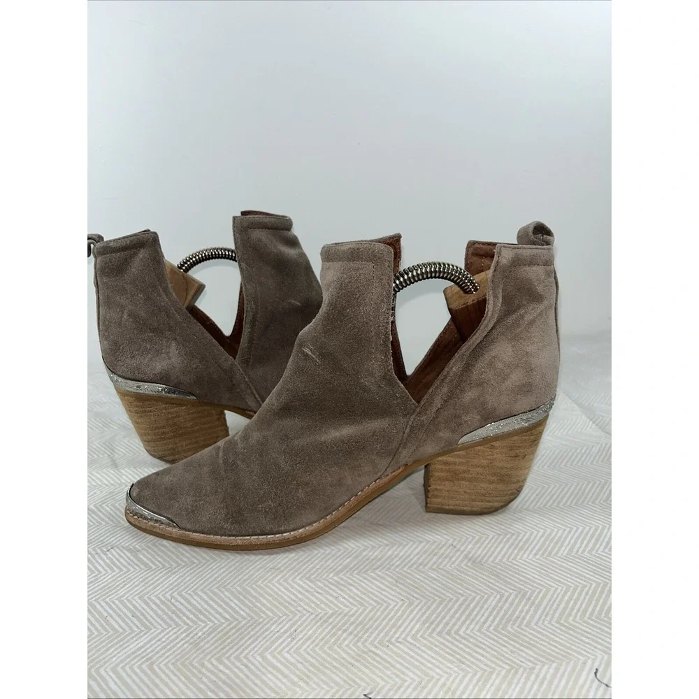 Jeffrey Campbell Women Cromwell Taupe Suede Leather Western Cut Out Bootie Sz 10
